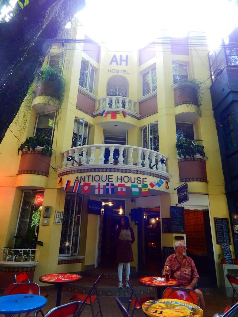 Antique House