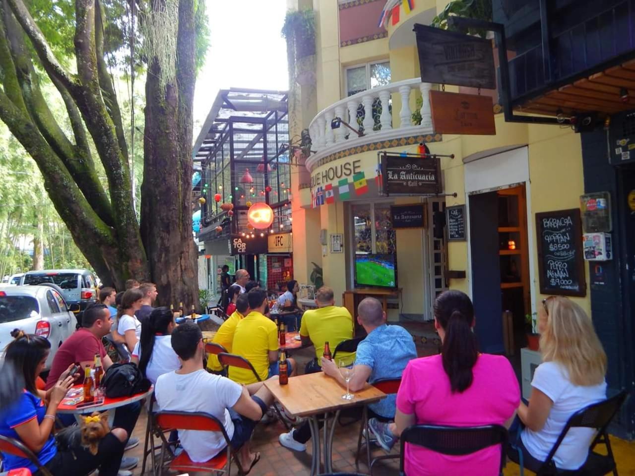 Hostel Antique House Medellin
