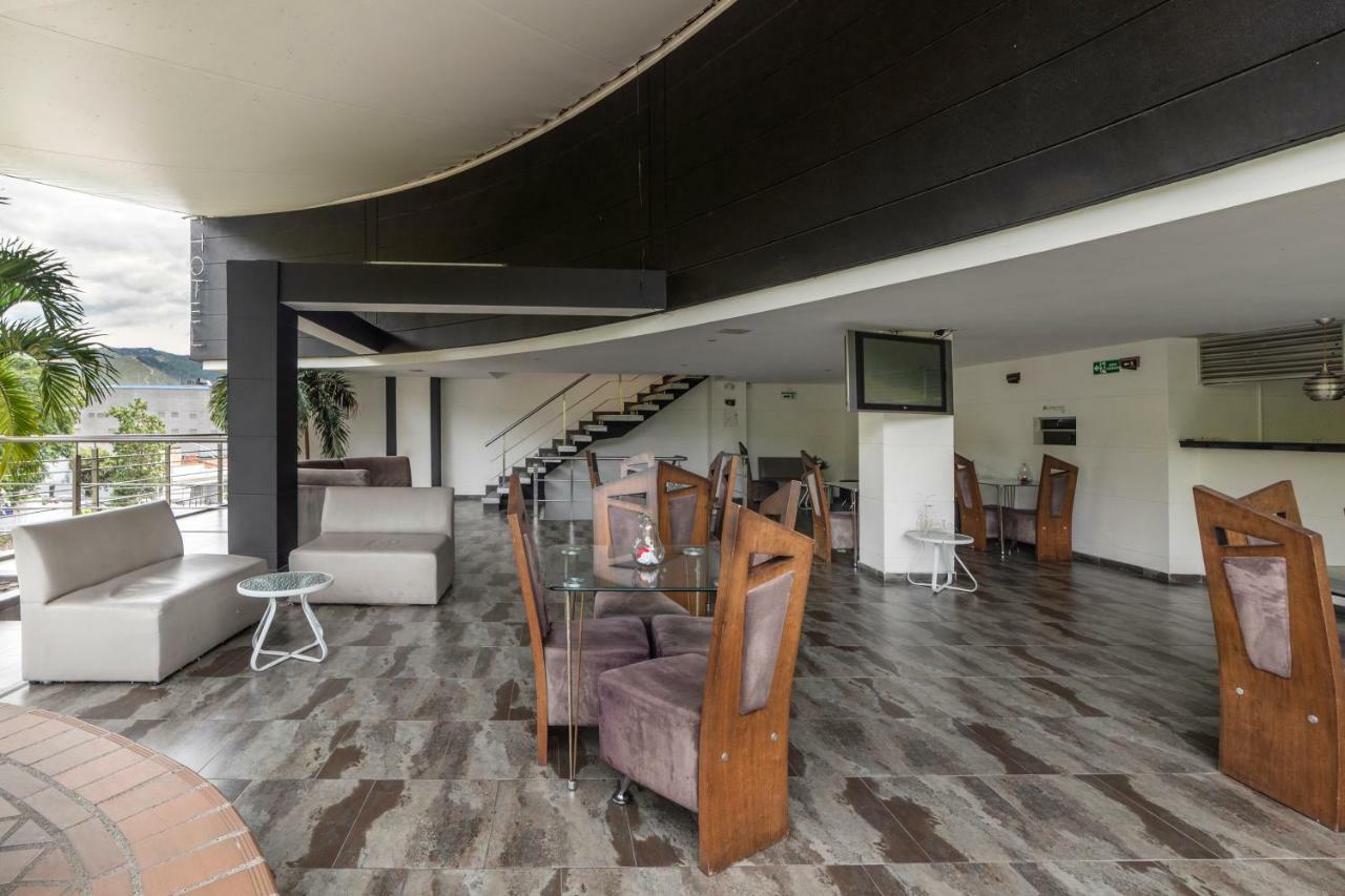 Ayenda 1236 Platinum Plaza 3* Medellin