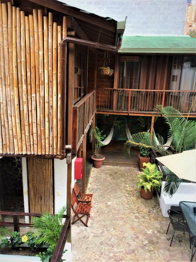 Casa Kiwi Hostel *