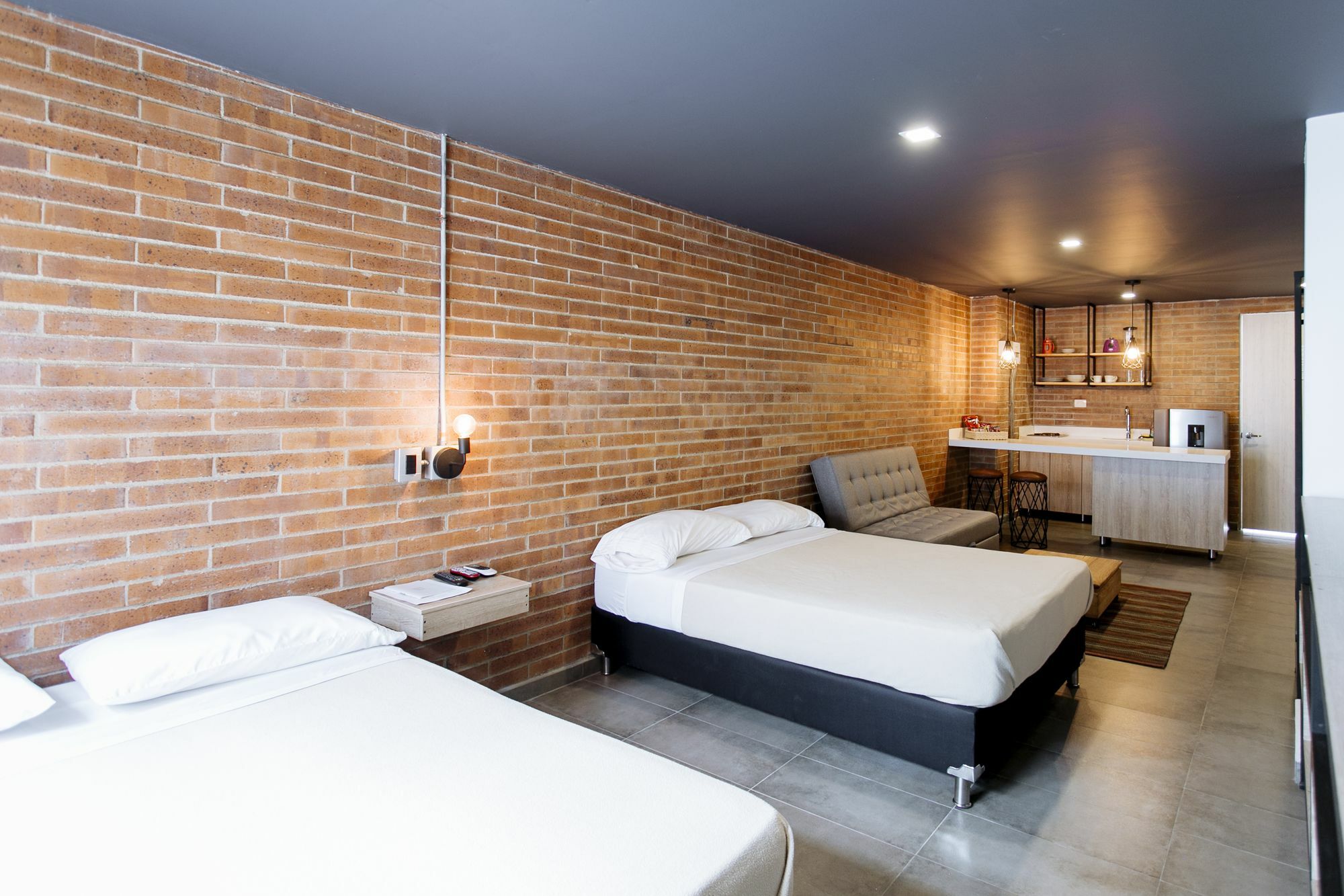 Soy Local Provenza Aparthotel 3*