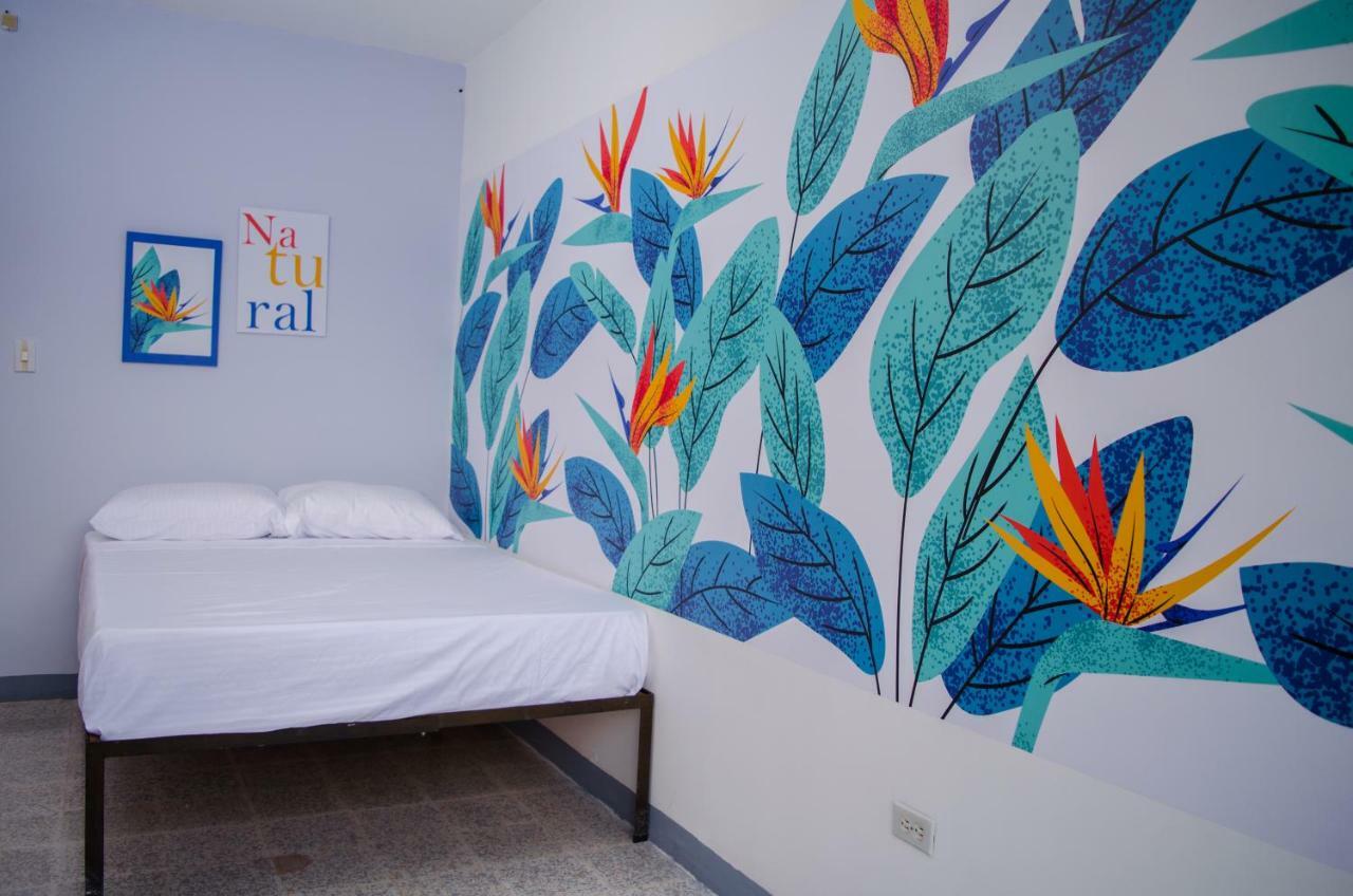 Hotel Pura Vida La 70 Medellin