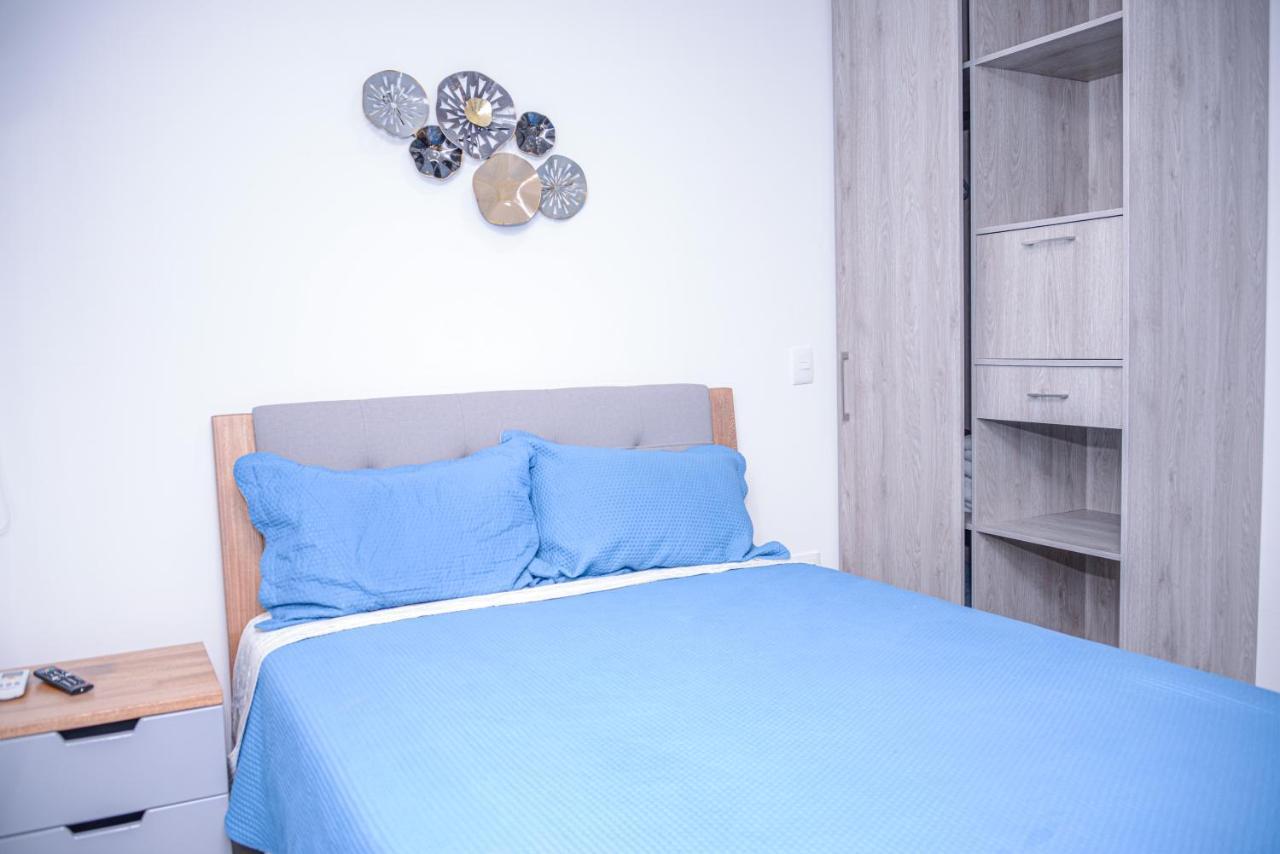 Lleras Ac Hot Tub Apartment Medellin