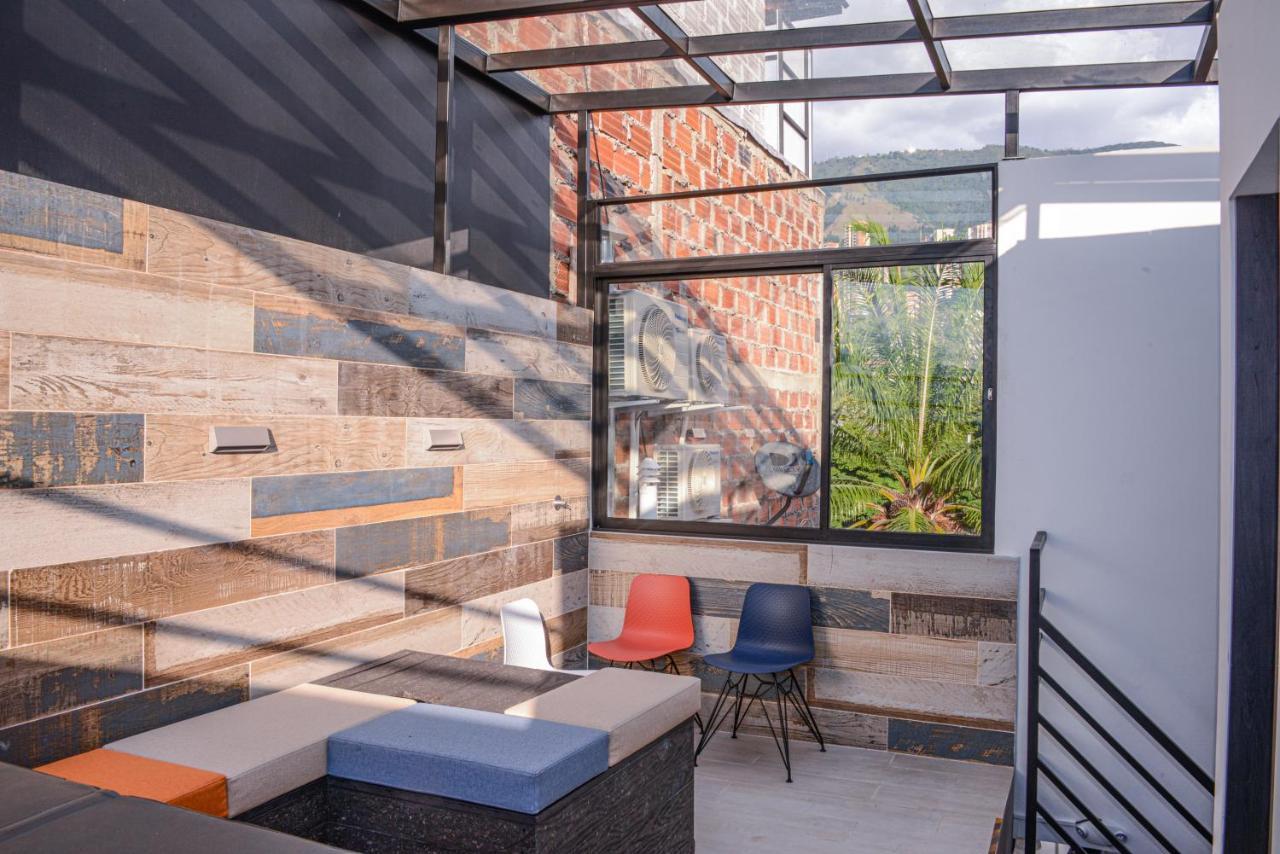 Lleras Ac Hot Tub Apartment *