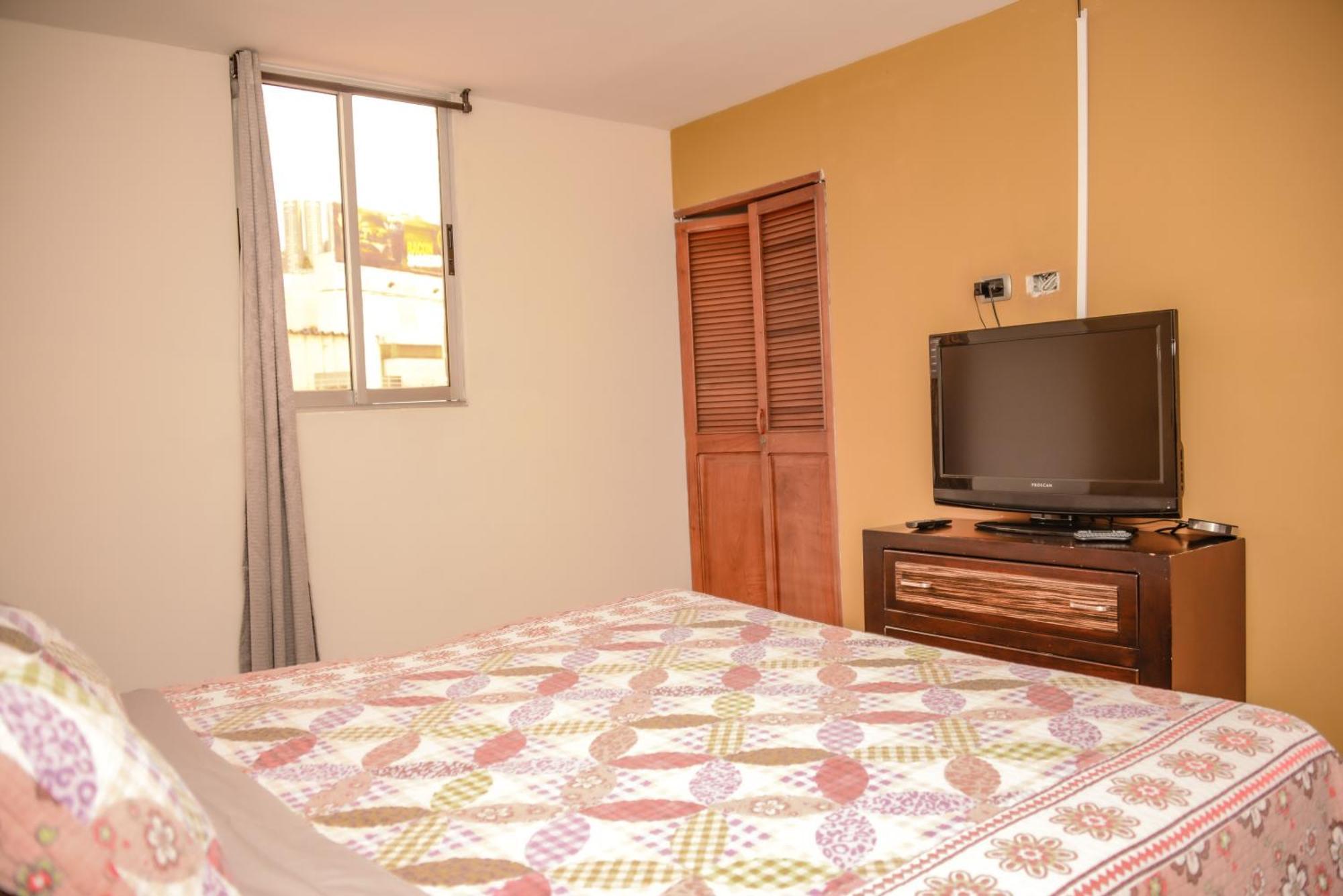 Calle 10 Apartment Medellin