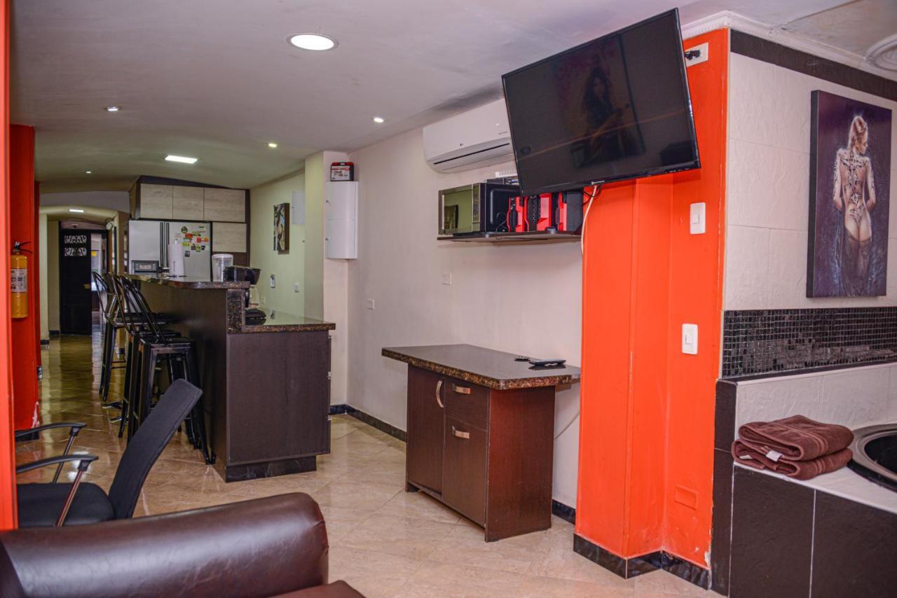 Calle 8 Apartment Medellin