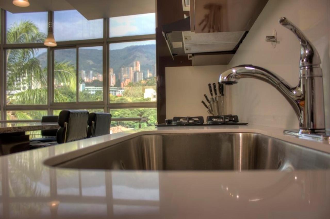 Apartment Lleras Ac Hot Tub Medellin