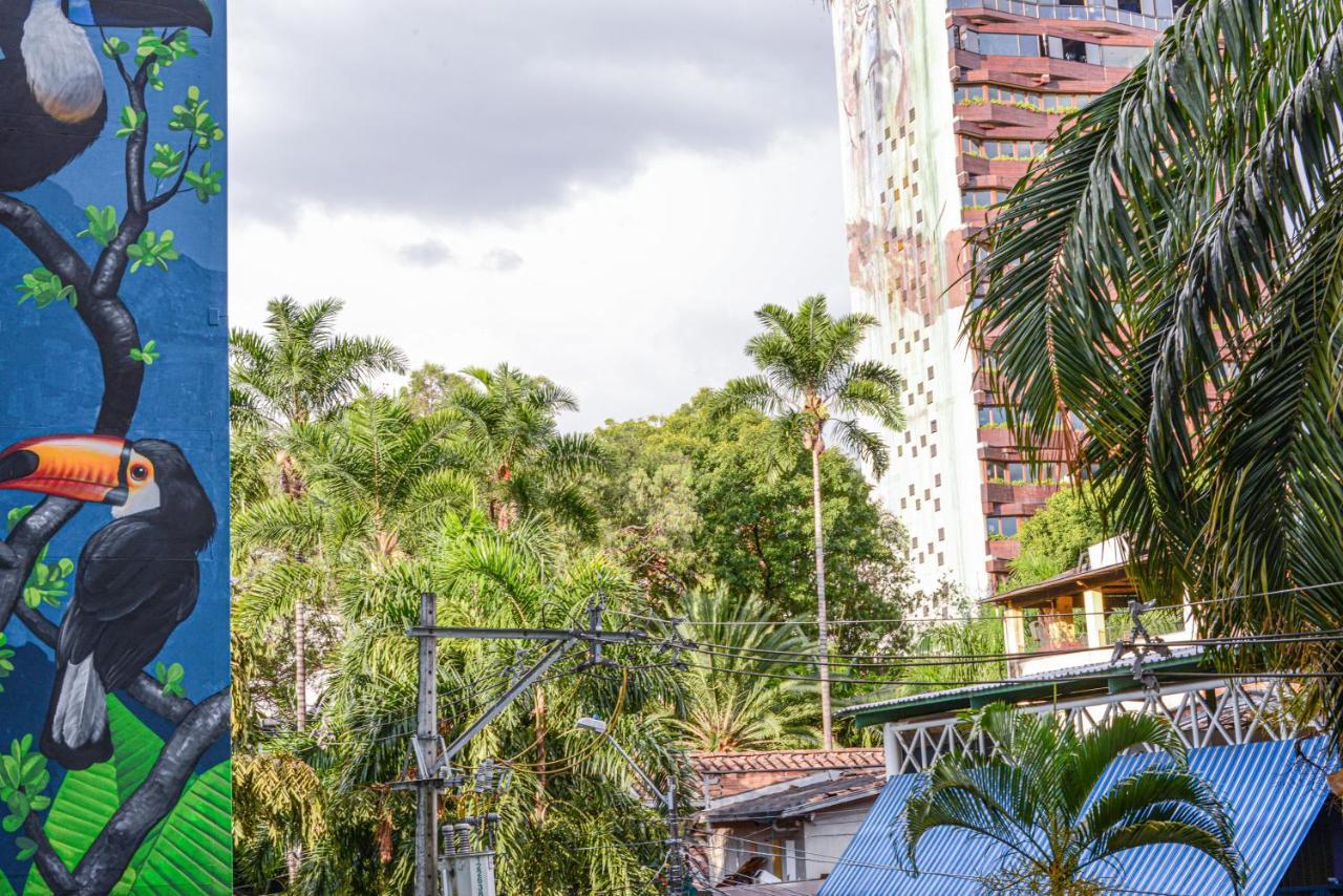 Lleras Ac Hot Tub * Medellin