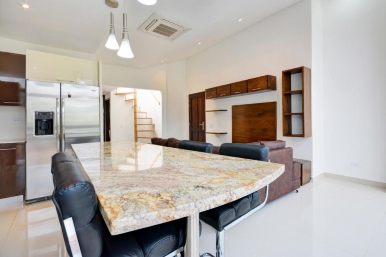 Lleras Ac Hot Tub Apartment