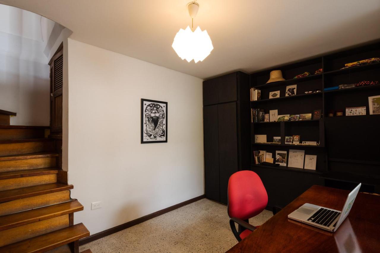 Alojamento Colonial In Laureles