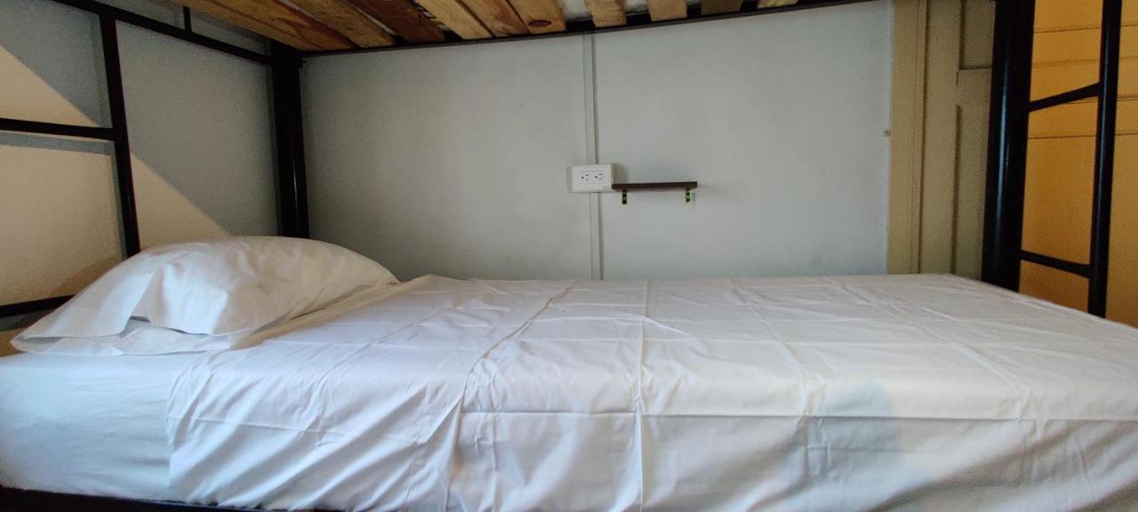 Guest house Basico Medellin Hostel *