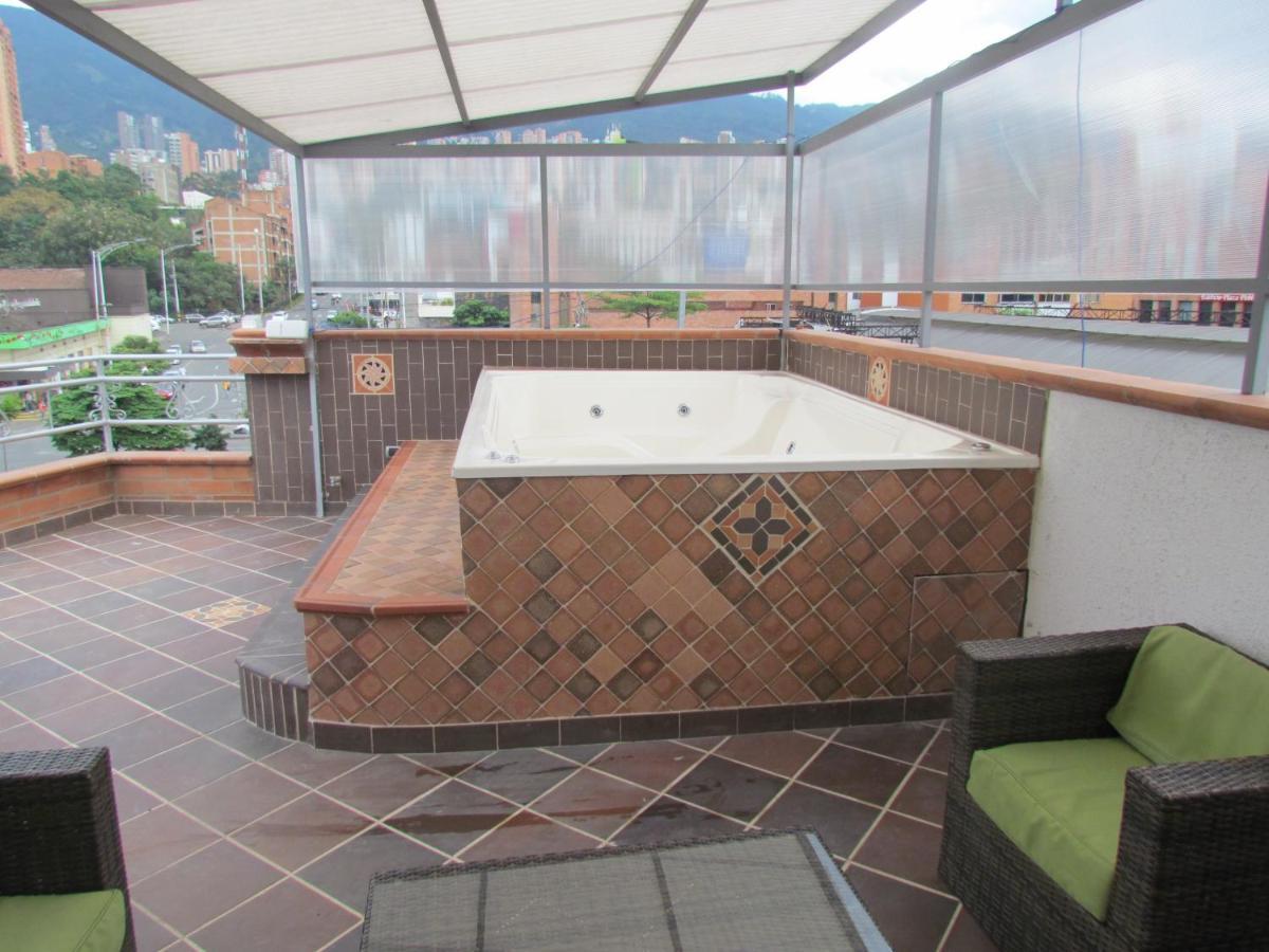 Calle 10 Medellin
