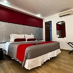 Florencia Plaza Hotel & Hostal
