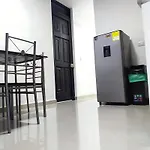 Casa Estadio Medellin Apartamentos Turisticos Renovados Y Modernos Cerca Al Metro - Barrio Laureles-Estadio