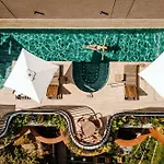 Heiss Hotel