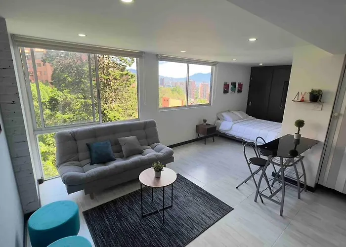 Seconds From Provenza Lovely 1-Bedroom Apartment