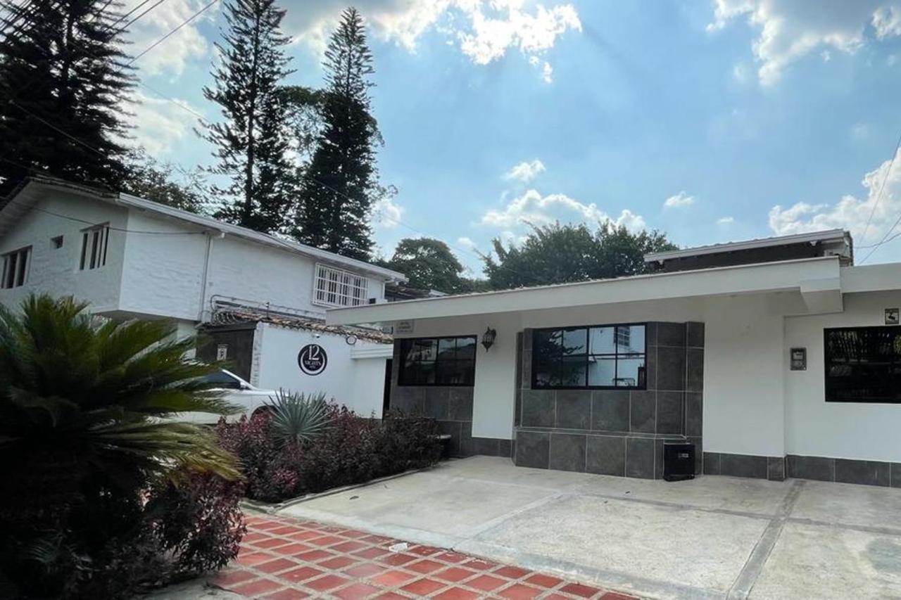 12 Nights Guest house *
