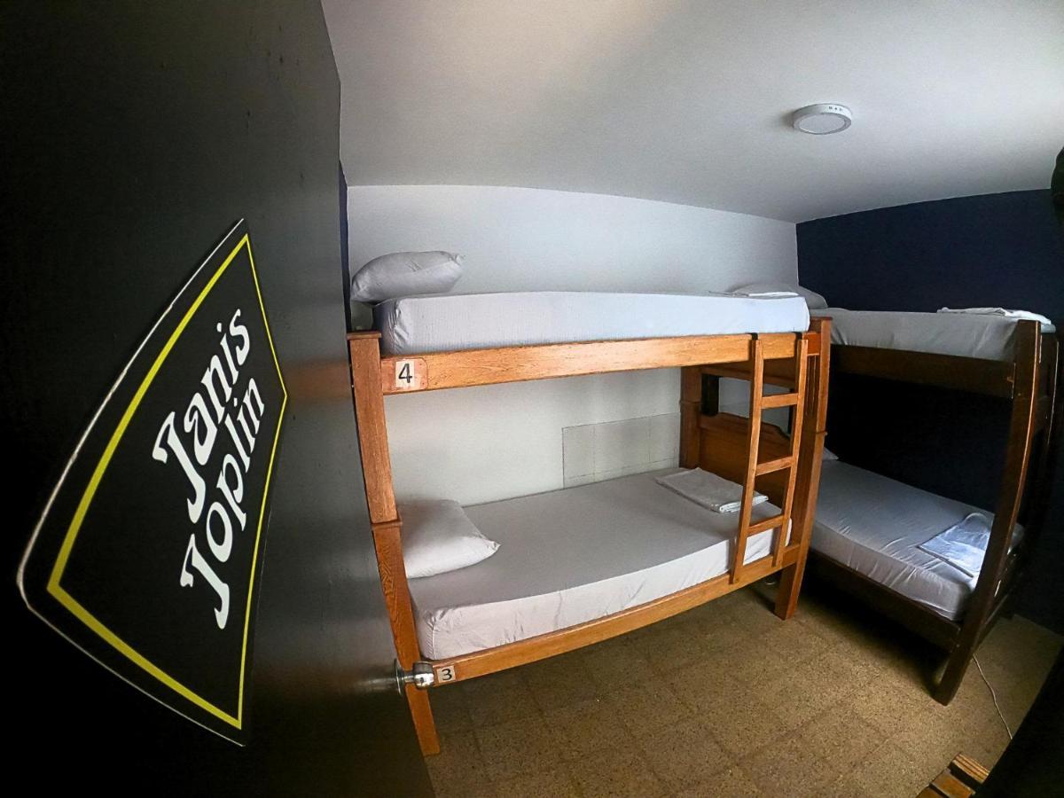 Hostel Rock *