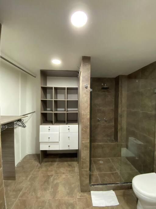Apartamento Amplio Apartamento Amoblado En Mlb201 Medellín