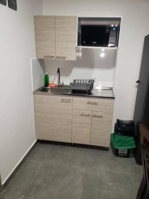 Apartamento 202 In Aztorga Poblado Medellín