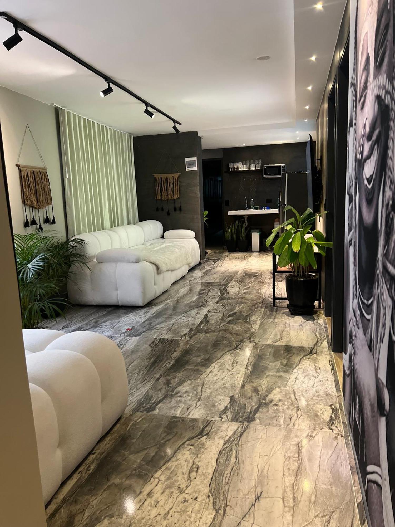 Luxury Palace Poblado Manila Apartment