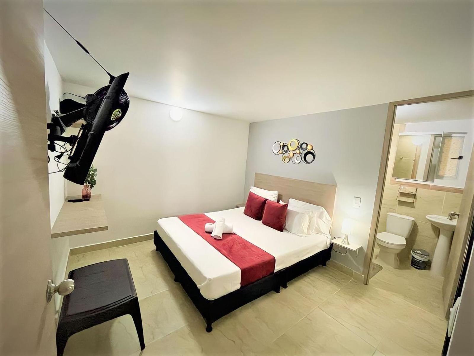 12 Nights * Medellin