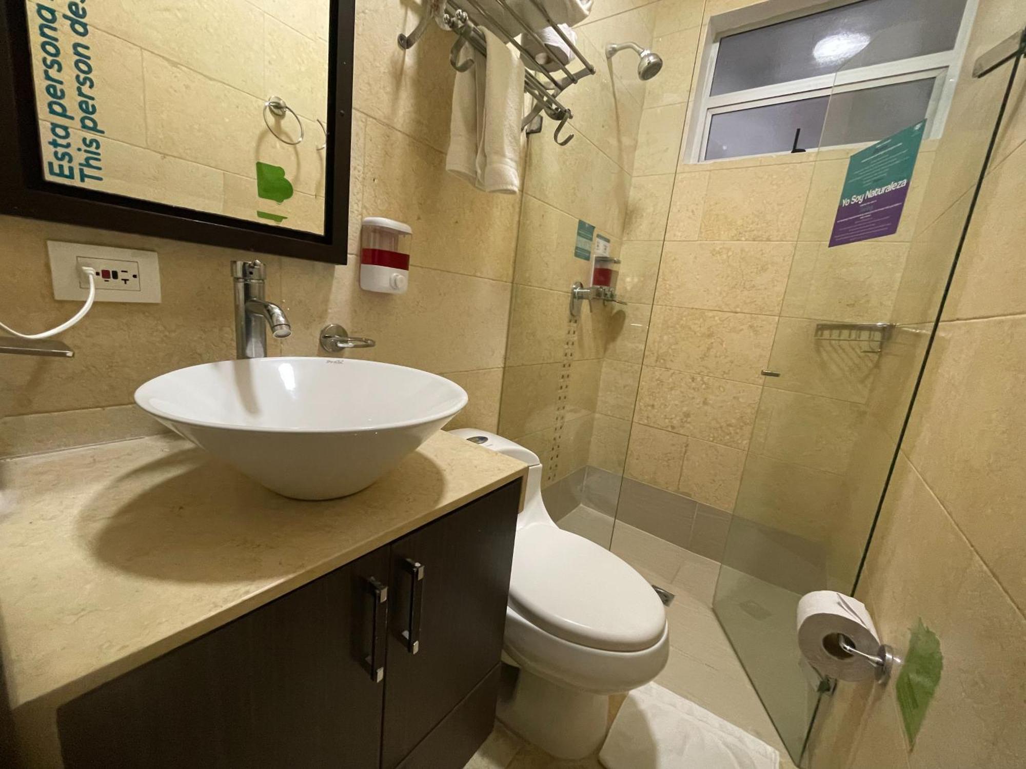 Hotel Bolivariana Plaza 5*