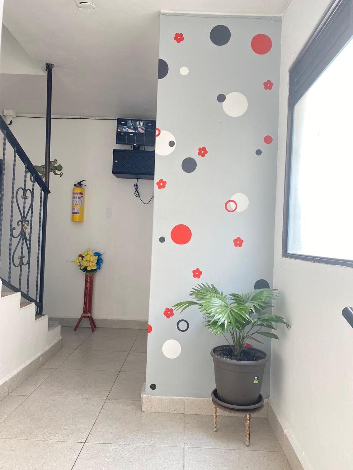 32 Confortable Apartamento Con Balcon En Laureles Estadio Medellin
