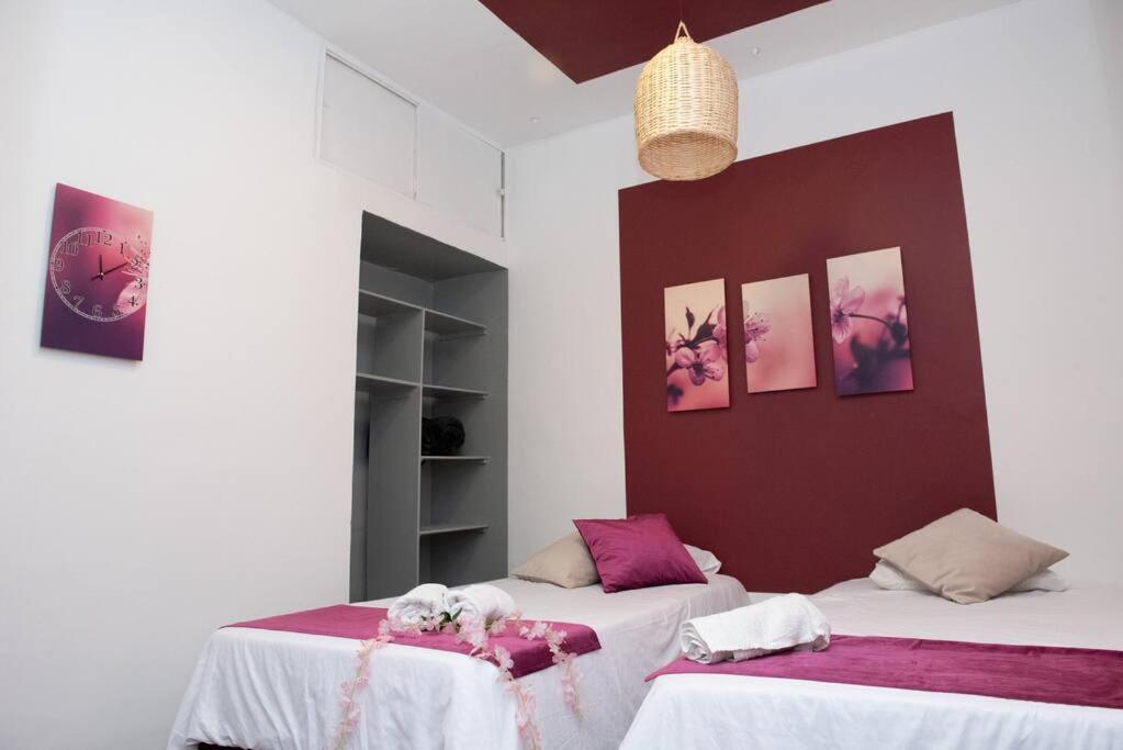 Pleasant House 20 People In Laureles Apartment *