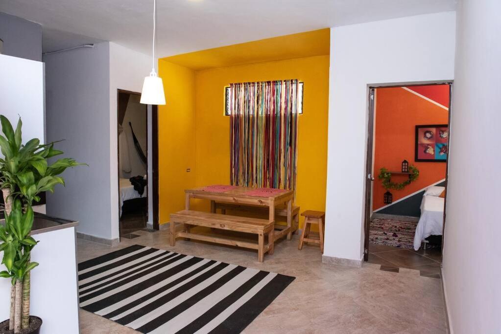 Apartment Pleasant House 20 People In Laureles Medellin