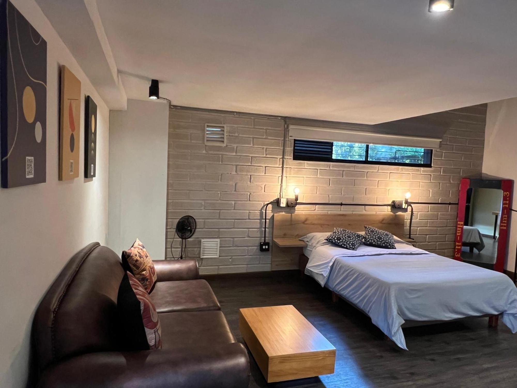 Apartment Frn101 Cozy Loft Located In A Popular In Poblado By Roots *