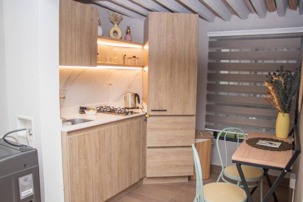 Apartment Coliving Laureles La Almeria 101 Medellin