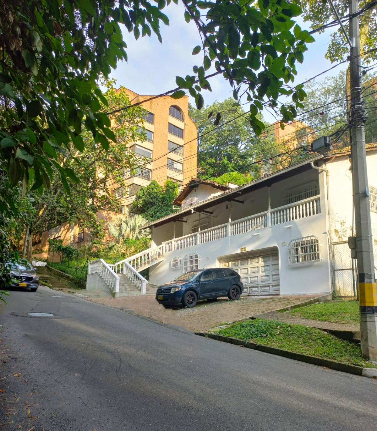 Luxury At Poblado 6 Bdrm Epic Manor Medellin