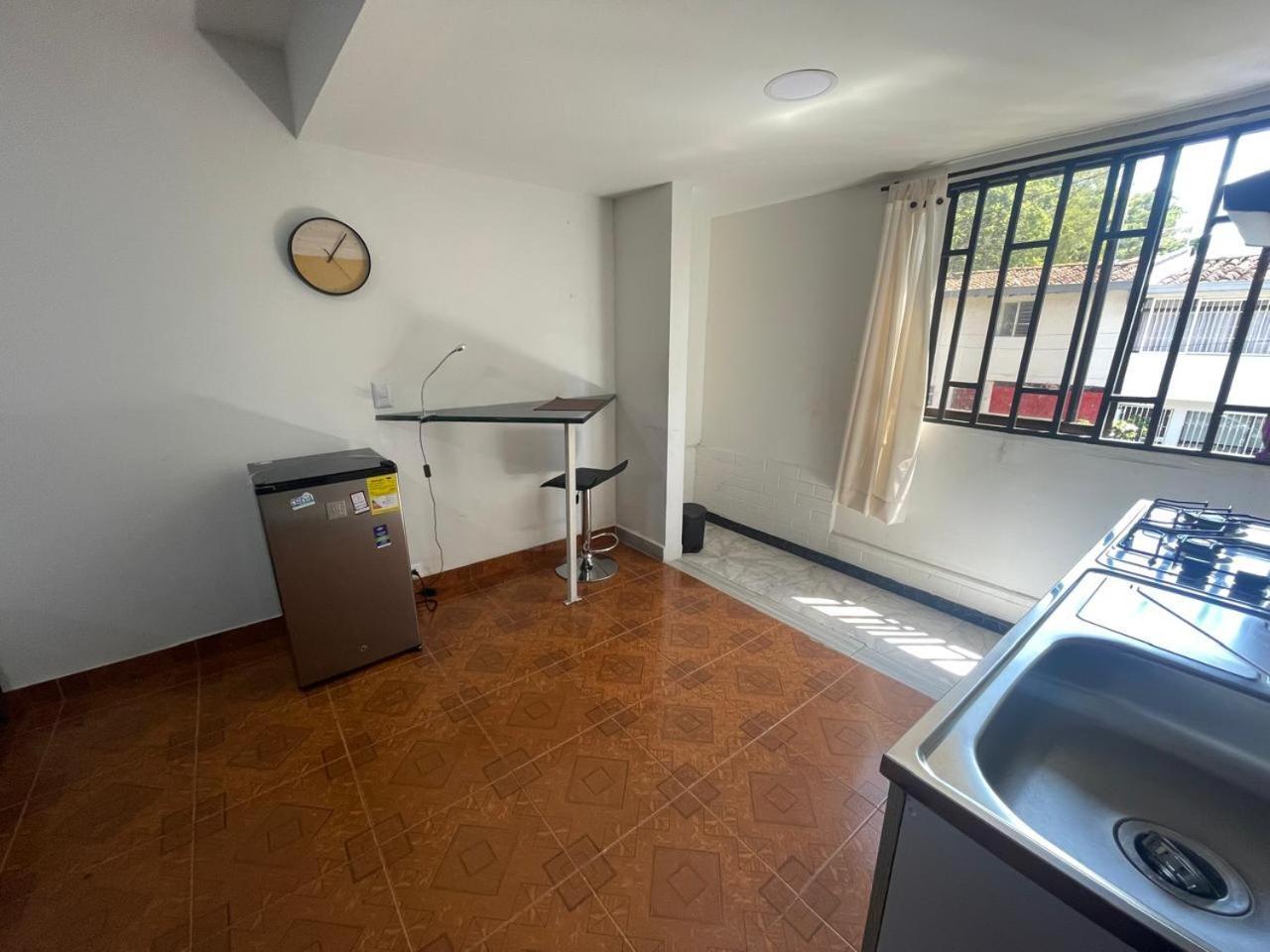 Apartment Comodo Apartamento De Dos Camas En Ubicacion Central Medellin
