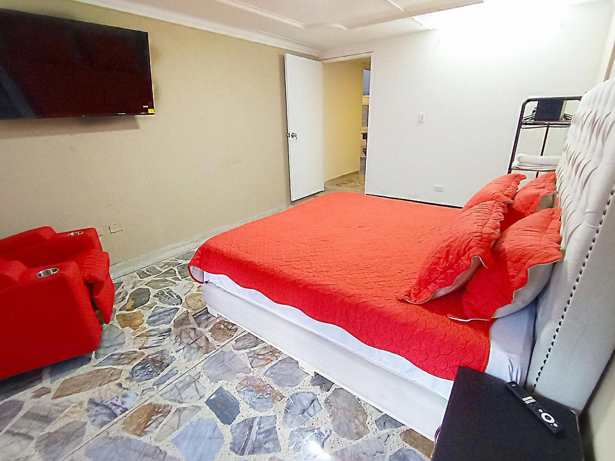 Luxury At Poblado 6 Bdrm Epic Manor Medellin