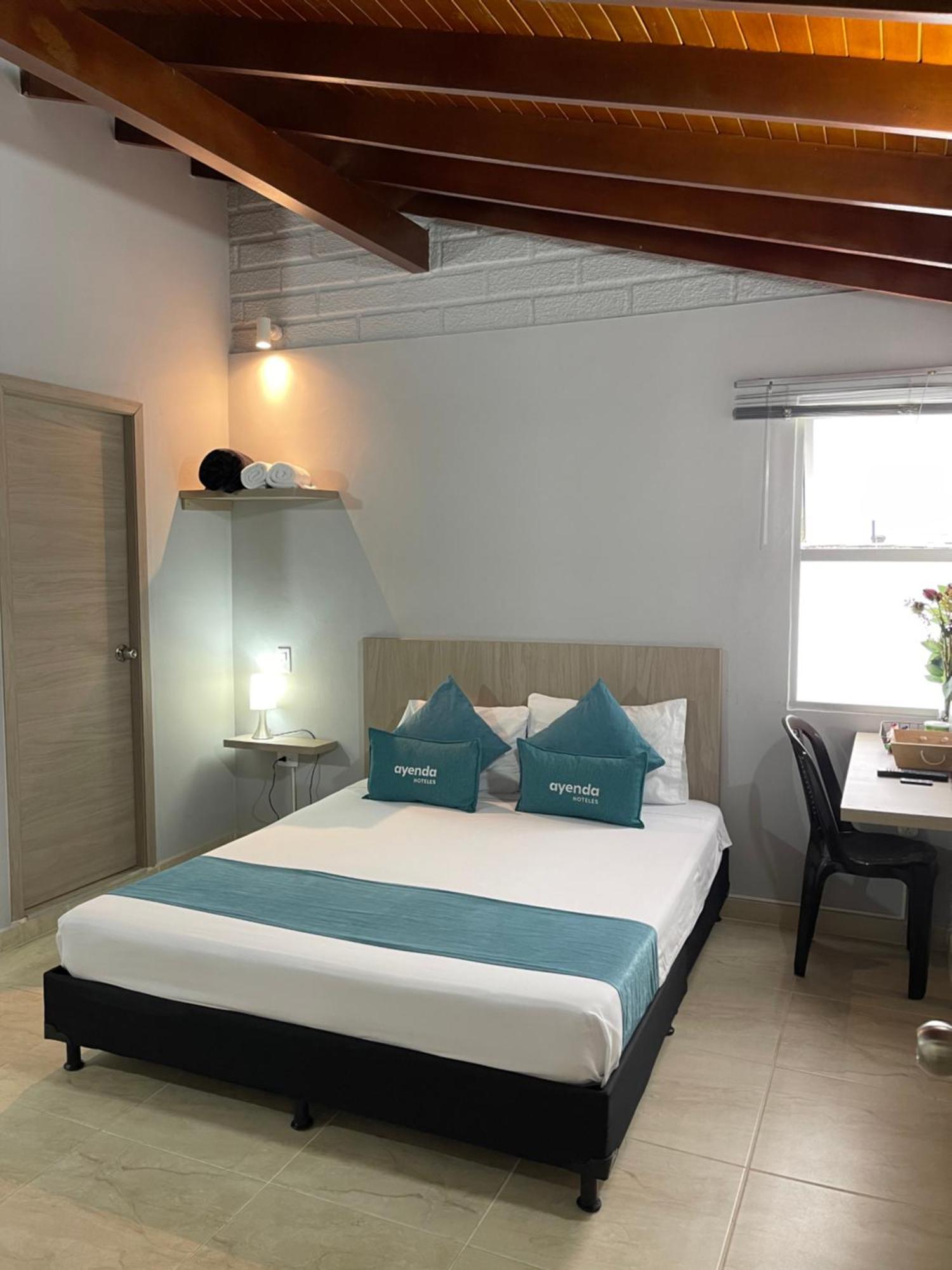 Guest house 12 Nights Medellin