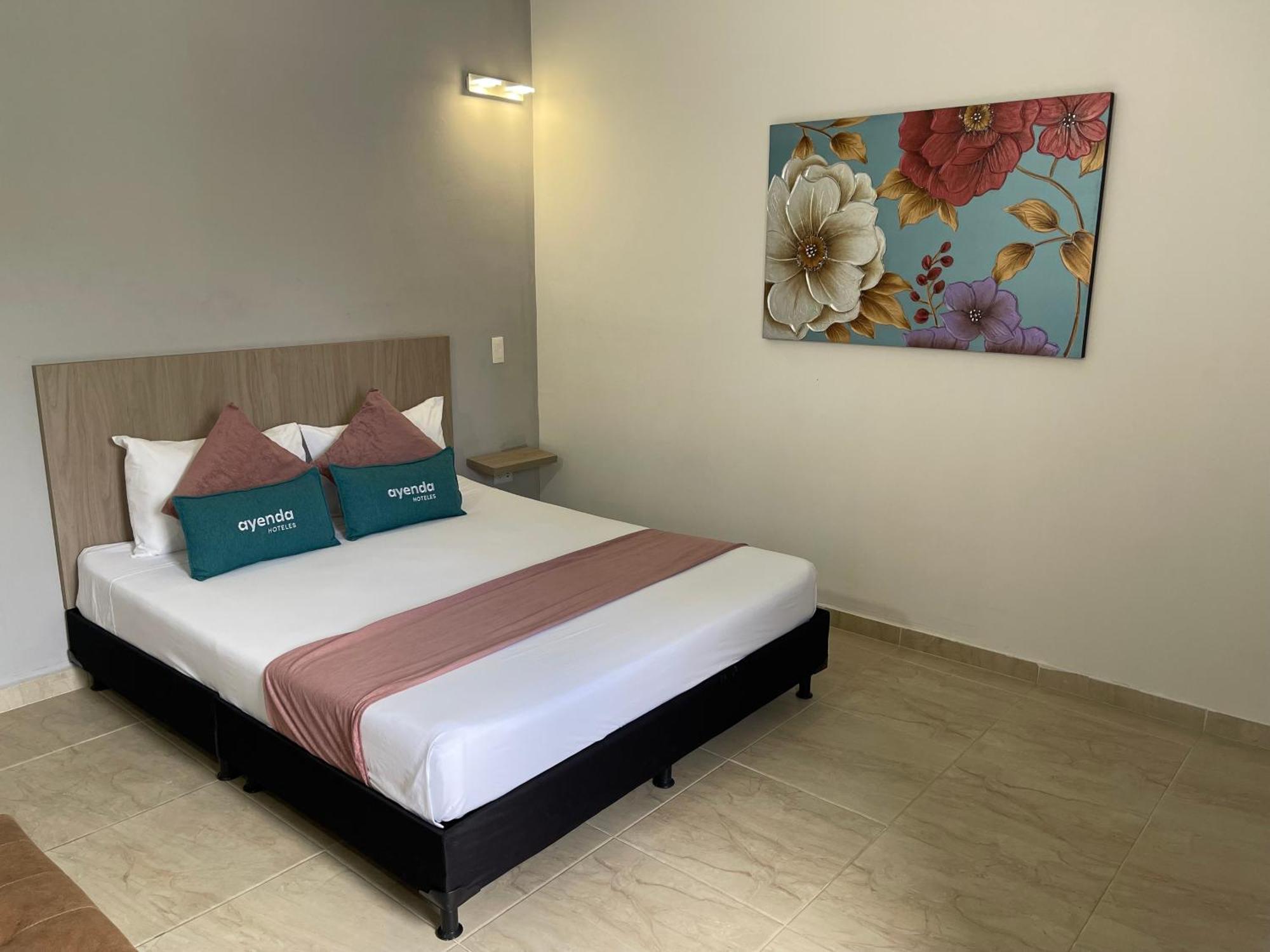 12 Nights Medellin