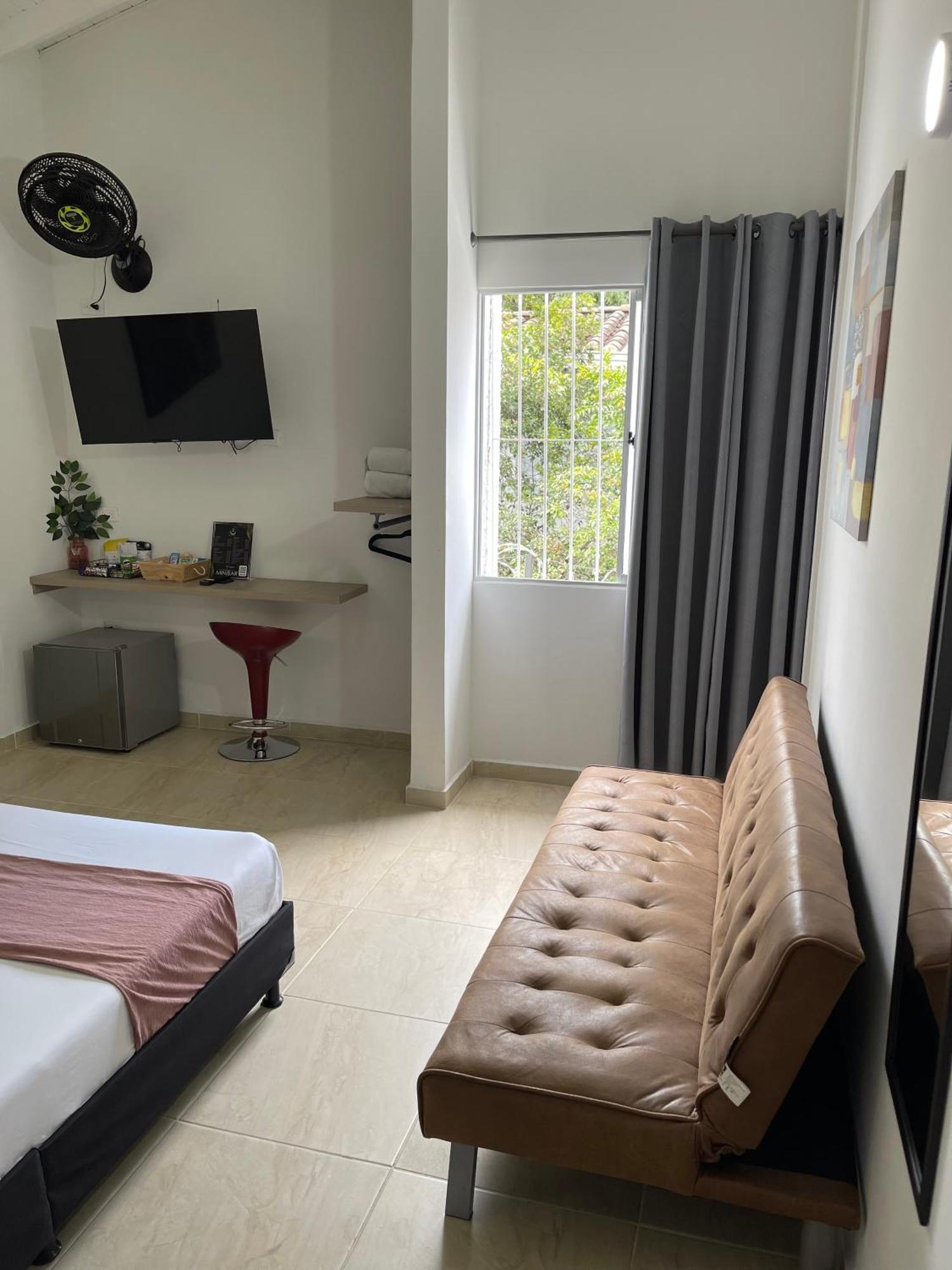 Guest house 12 Nights *