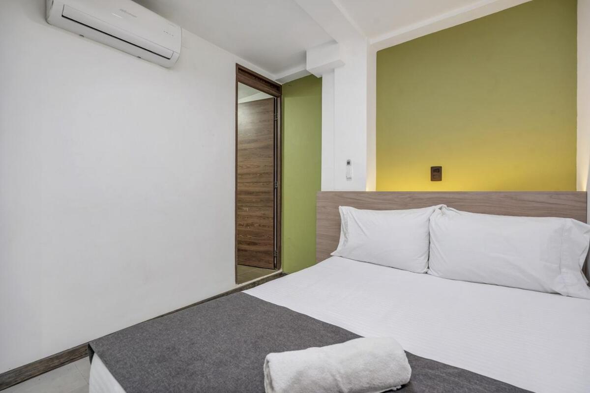 Apartment Nowa Terra Ph - Heated Small Pool, Bbq & Ac Lleras Park *