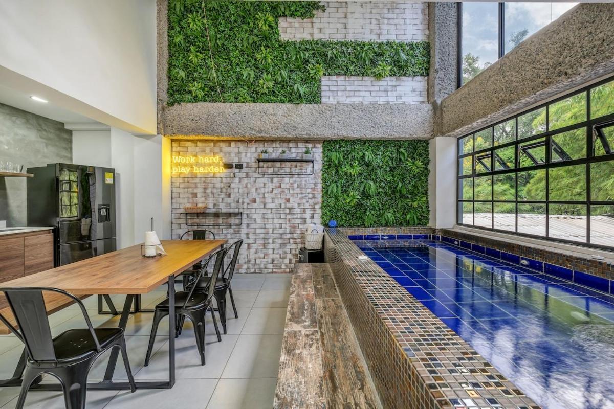 Nowa Terra Ph - Heated Small Pool, Bbq & Ac Lleras Park Apartment Medellin