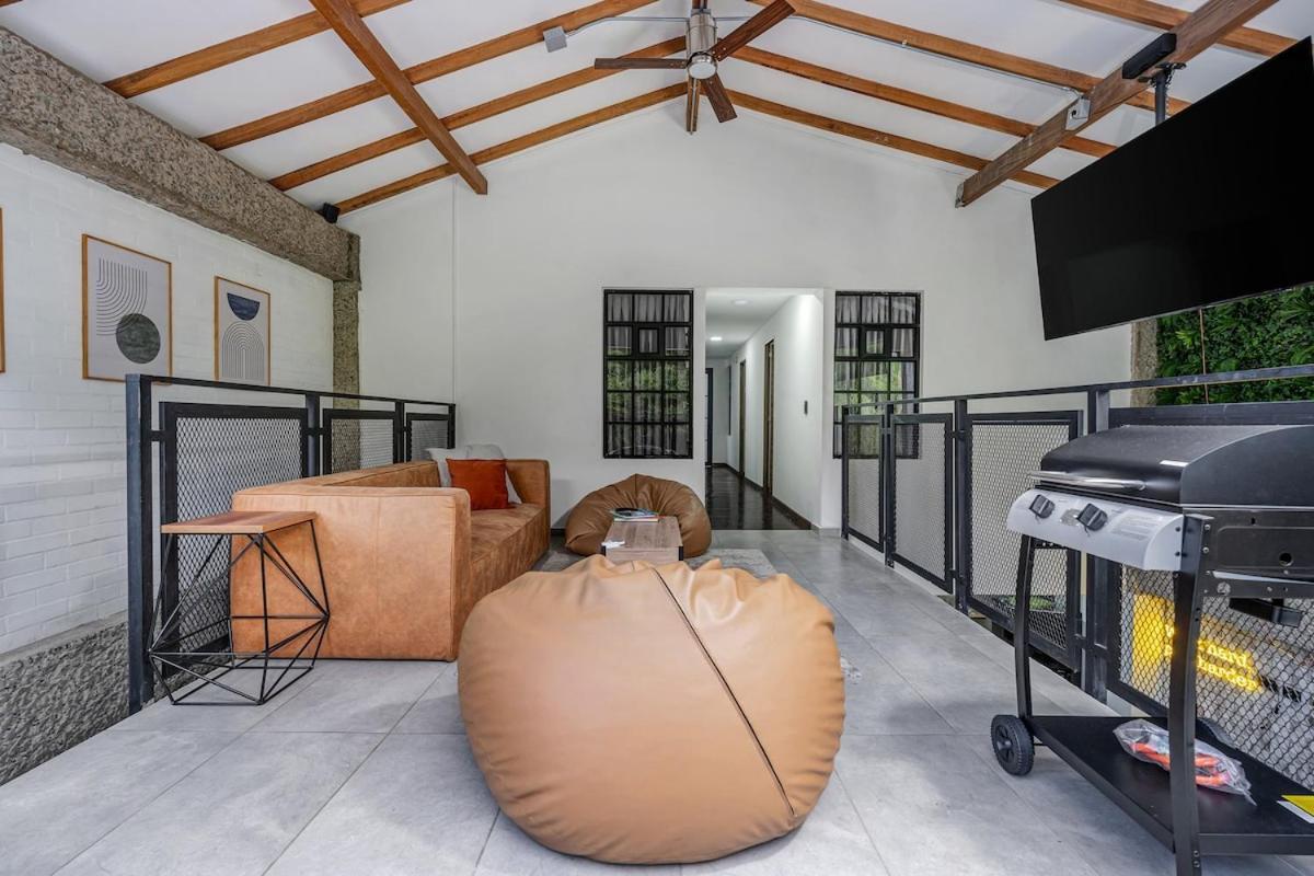 Nowa Terra Ph - Heated Small Pool, Bbq & Ac Lleras Park *