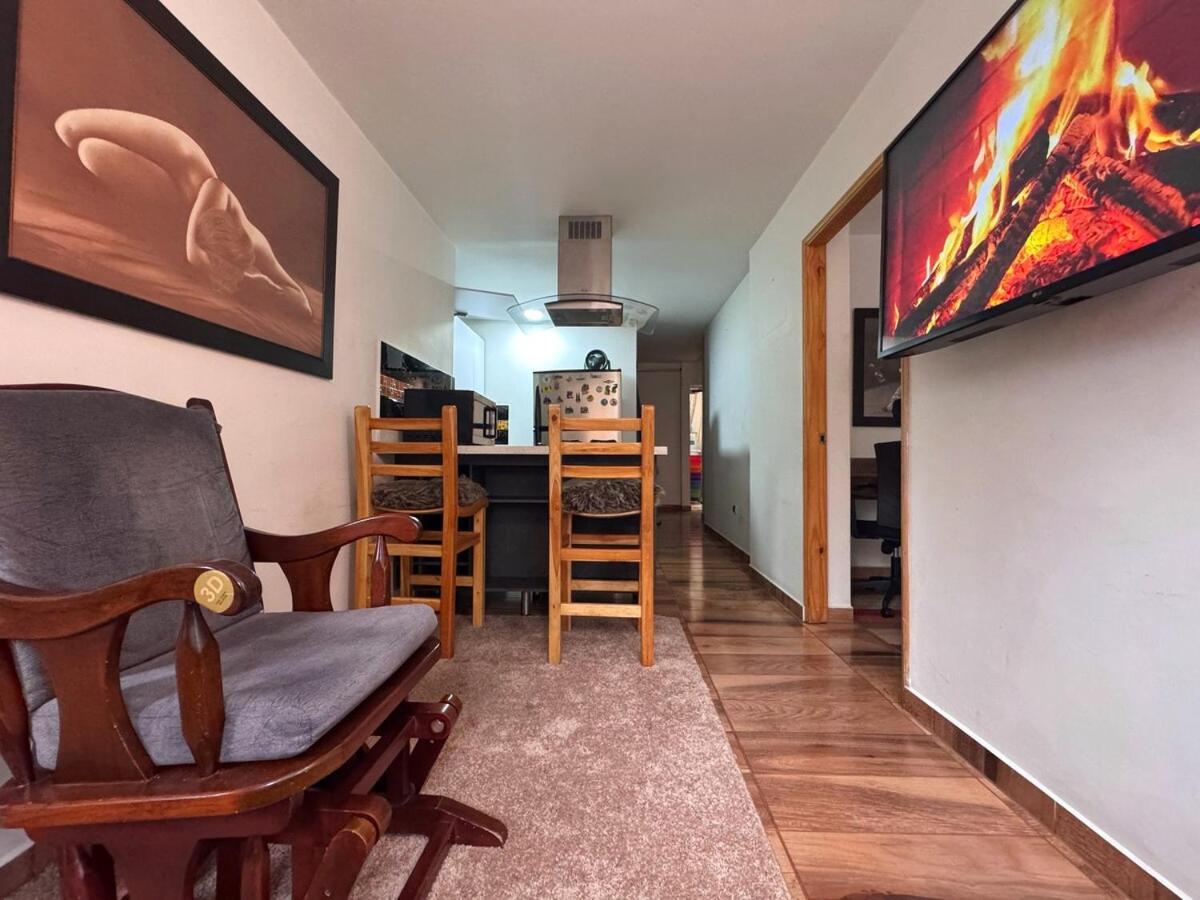 En Belen Cerca A Laureles, Wifi, Balcon Y Patio Medellin